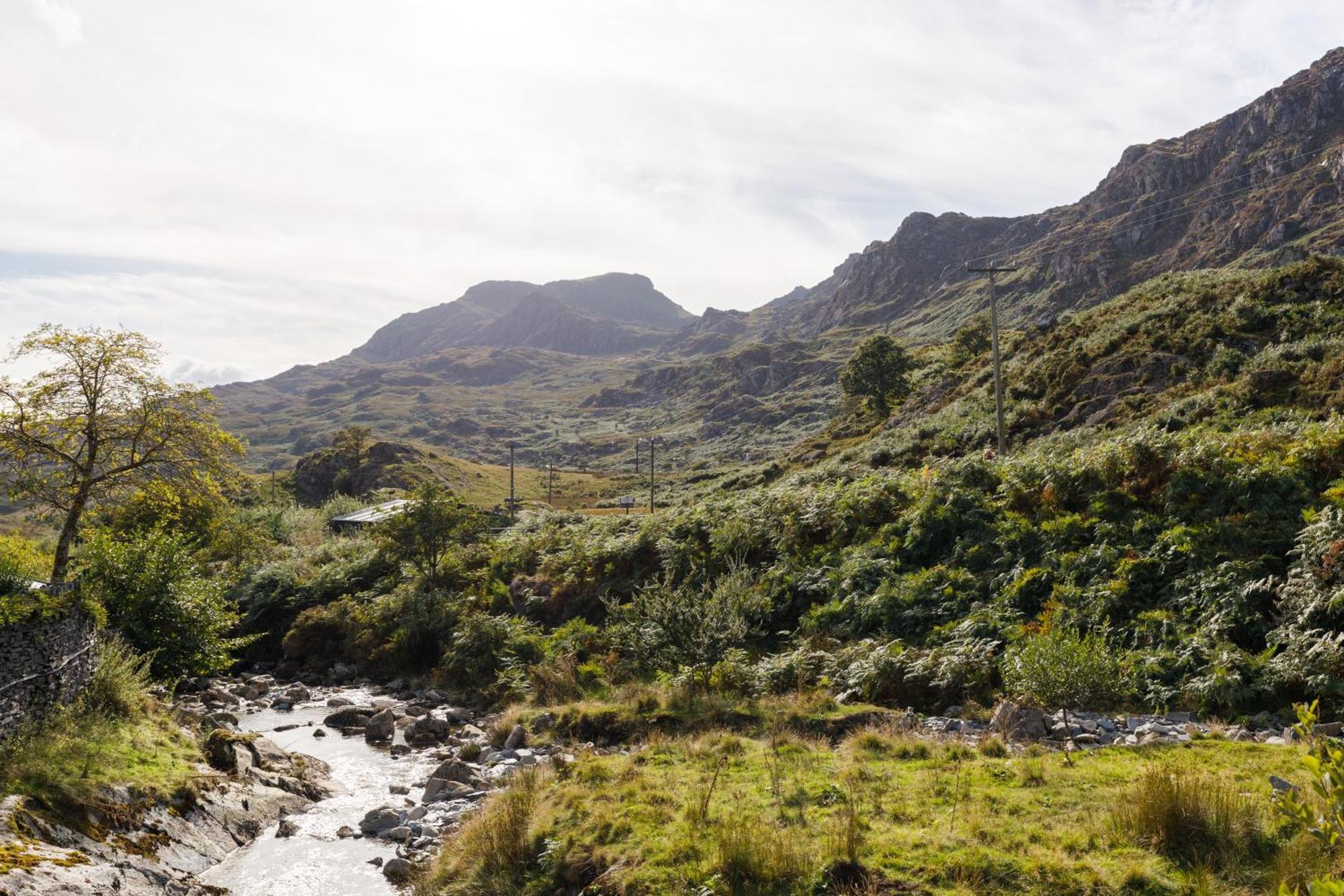 Cosy, 2-Bedroom Snowdonia Cottage Mountain Retreat Tanygrisiau エクステリア 写真
