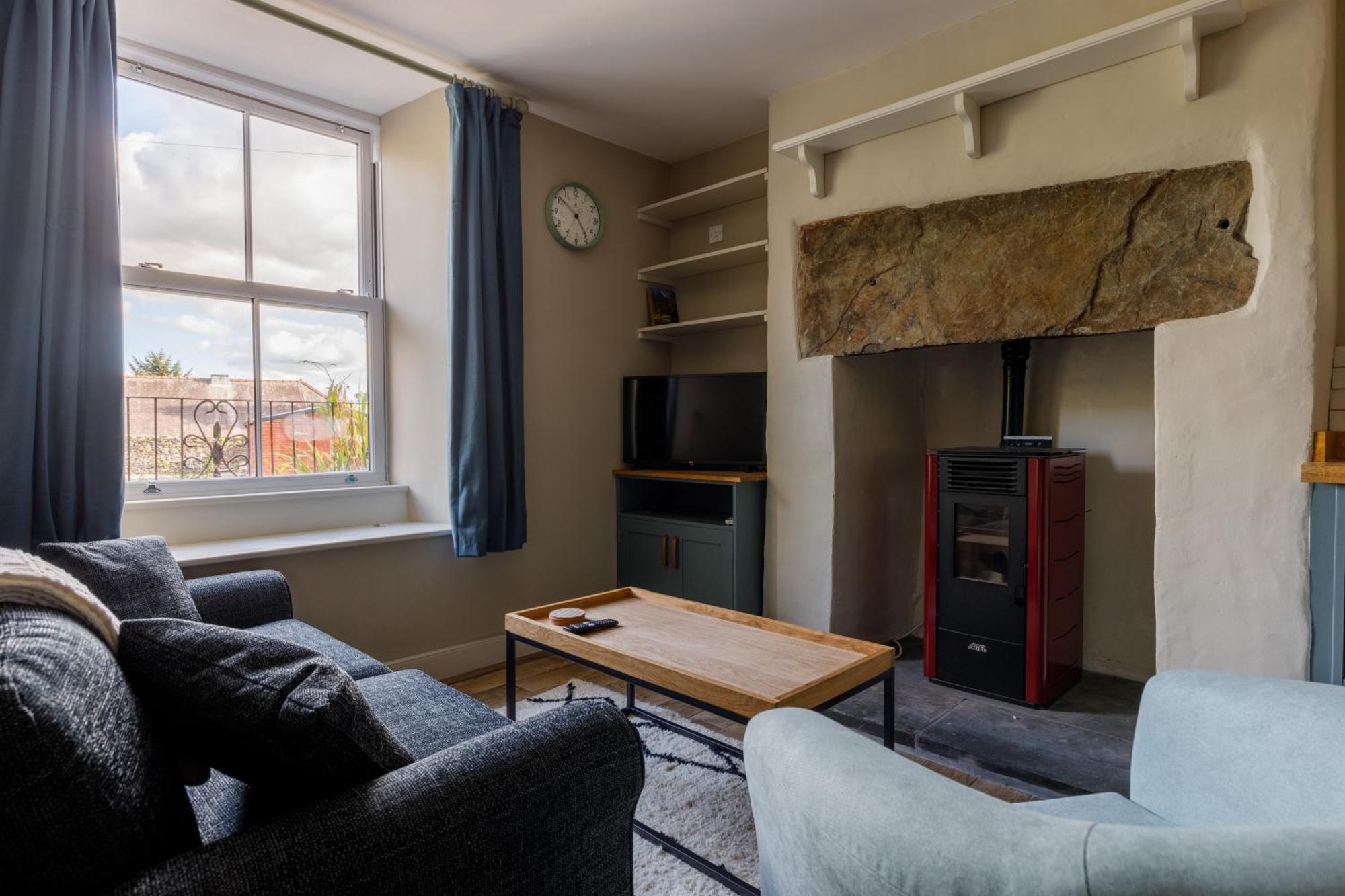 Cosy, 2-Bedroom Snowdonia Cottage Mountain Retreat Tanygrisiau エクステリア 写真